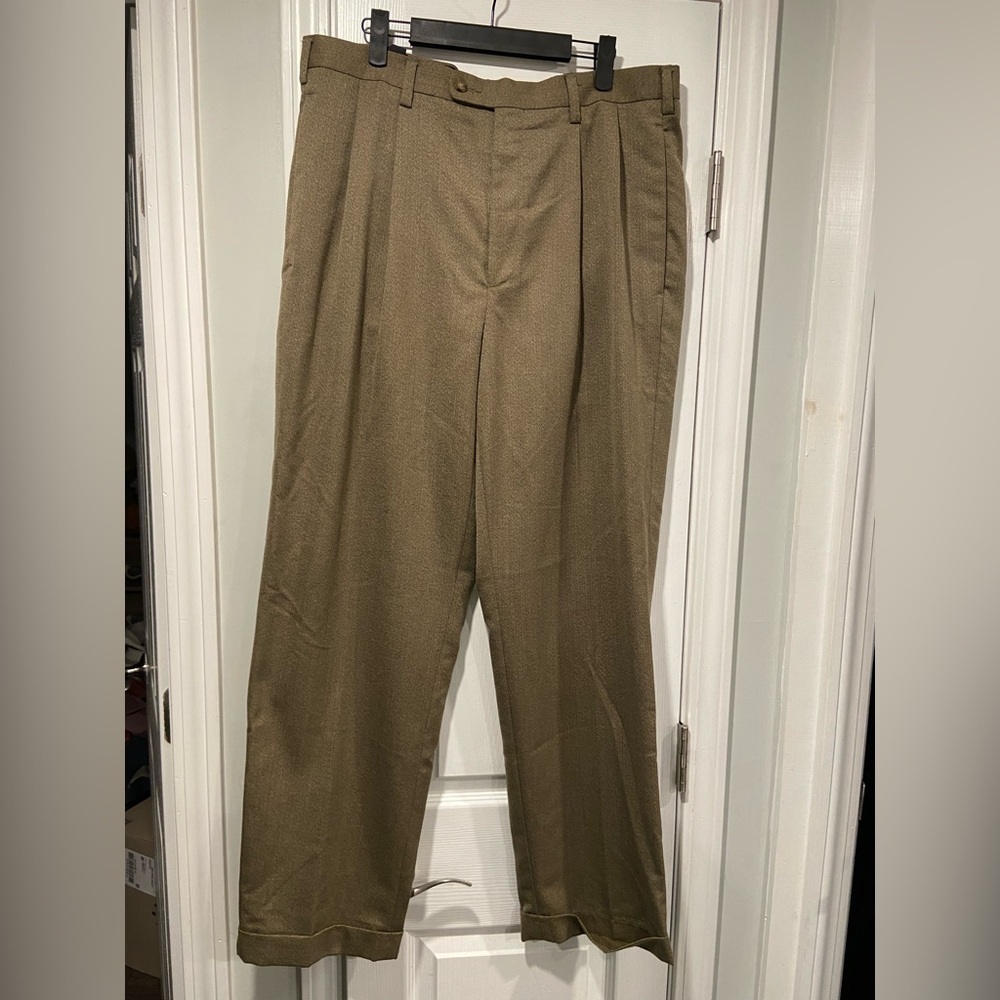 John Henry Size 36x32 Olive Green Pleated Front Cuffed Zip Up Dress Pants